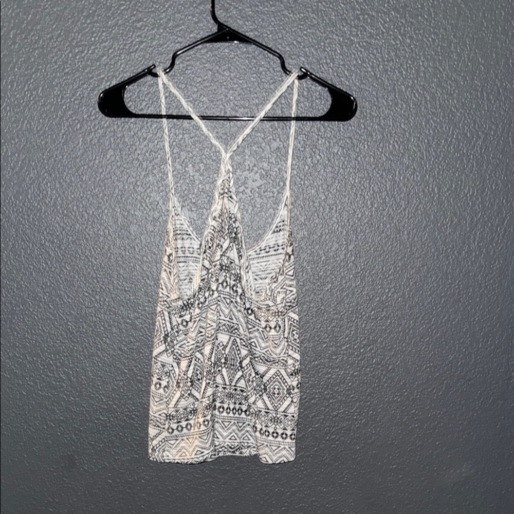 Black and White Patterned Tank Top - Picture 3 of 3